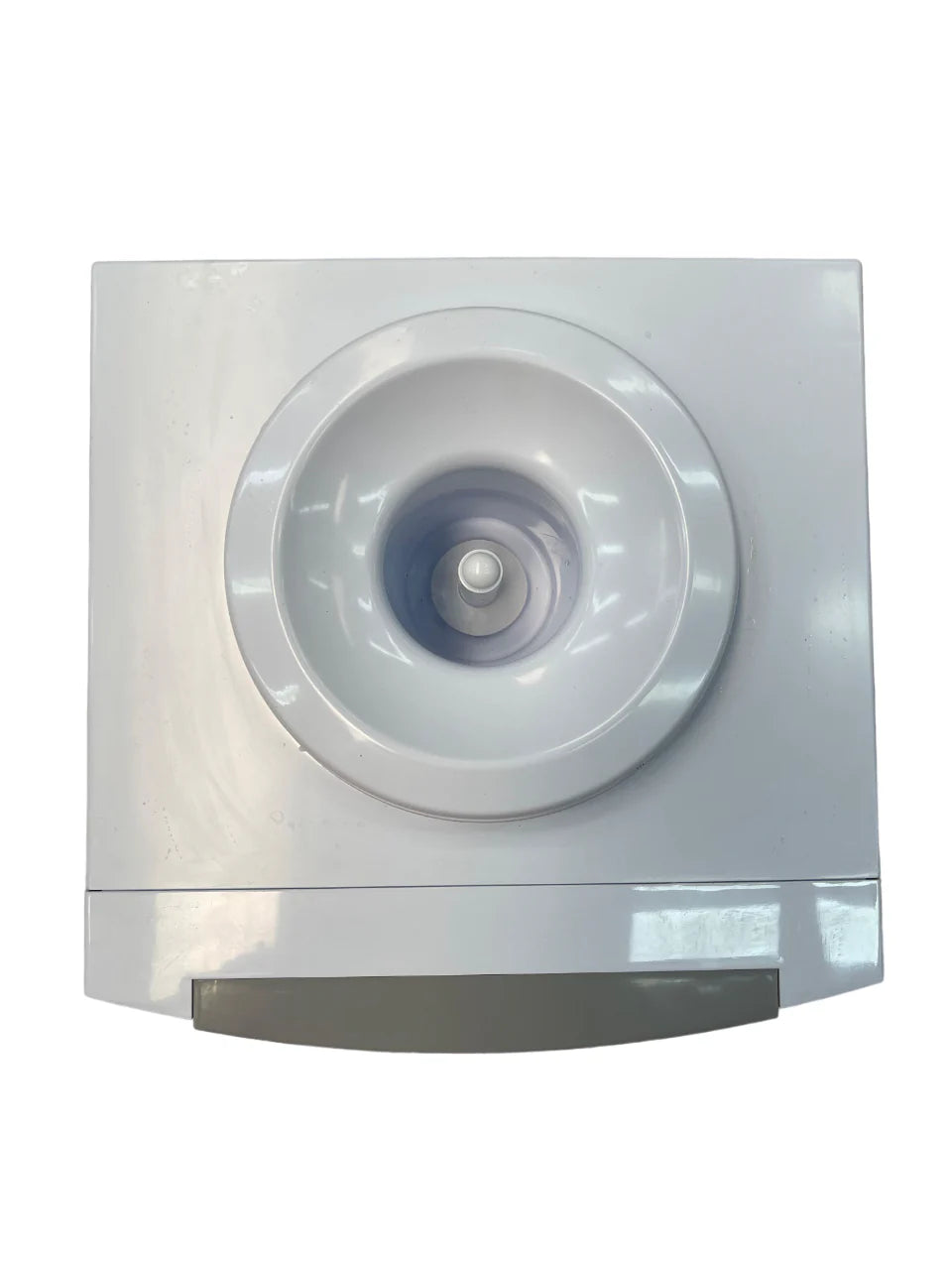 Dispensador de agua con gabinete de Visivo.