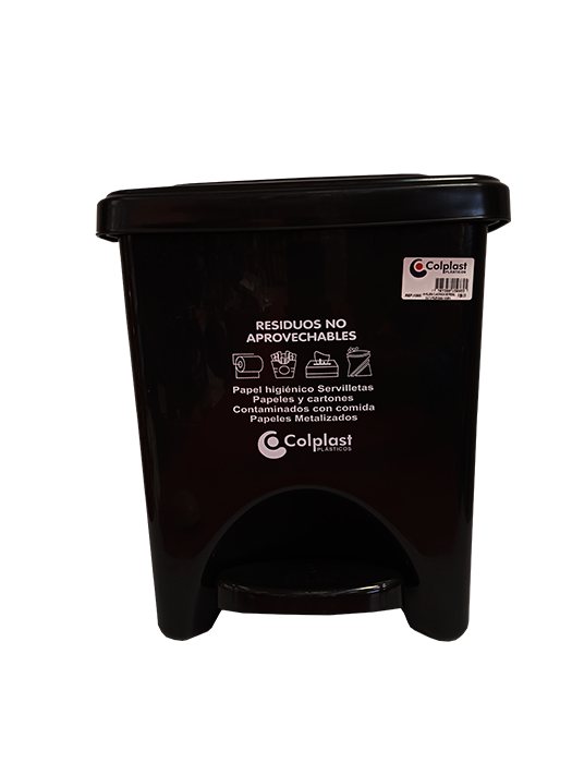Papelera cuadrada de pedal de 22 litros peletizada de Colplast - Pa´la house