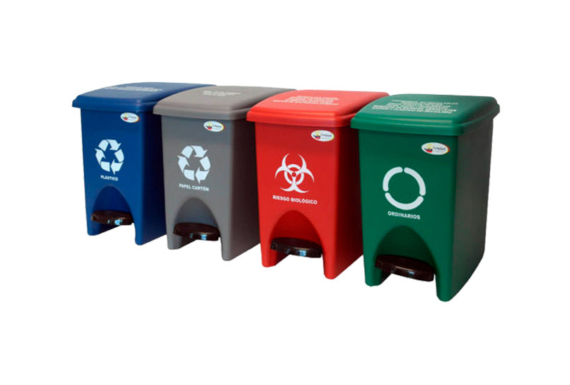 Papelera rectangular de pedal de 12 litros de Colplast. - Pa´la house