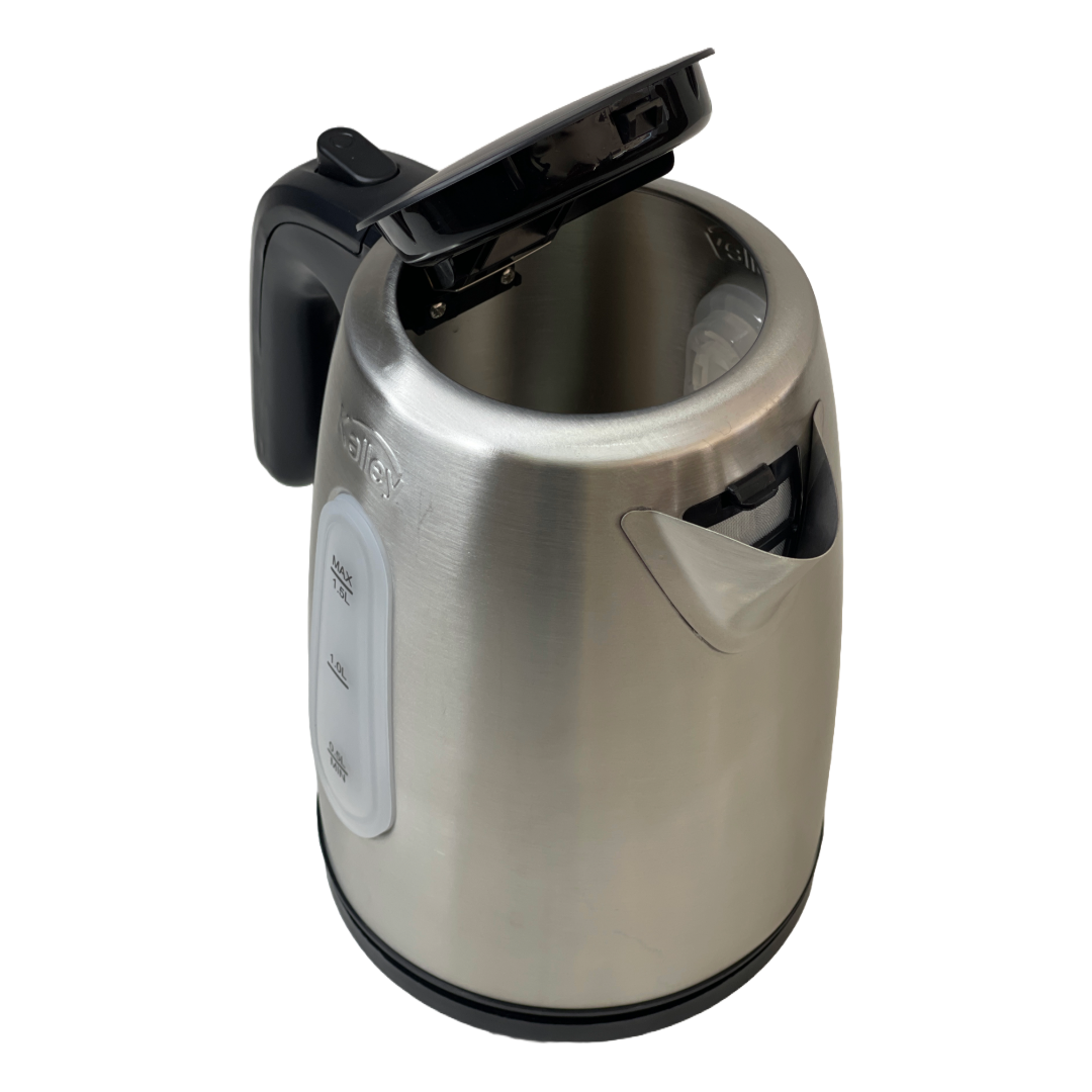 Hervidor de agua en acero inox de 1.5 litros marca Kalley.