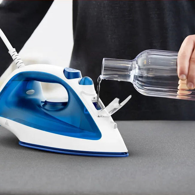 Plancha T-FAL Steam Essential con suela antiadherente y vapor continuo