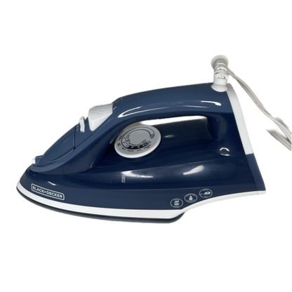 Plancha Trueglide Colors de Black & Decker con tiro de vapor.